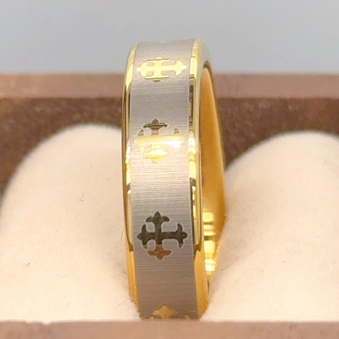 men's 5mm Yellow Gold Laser Engraved Crosses Design tungsten wedding band