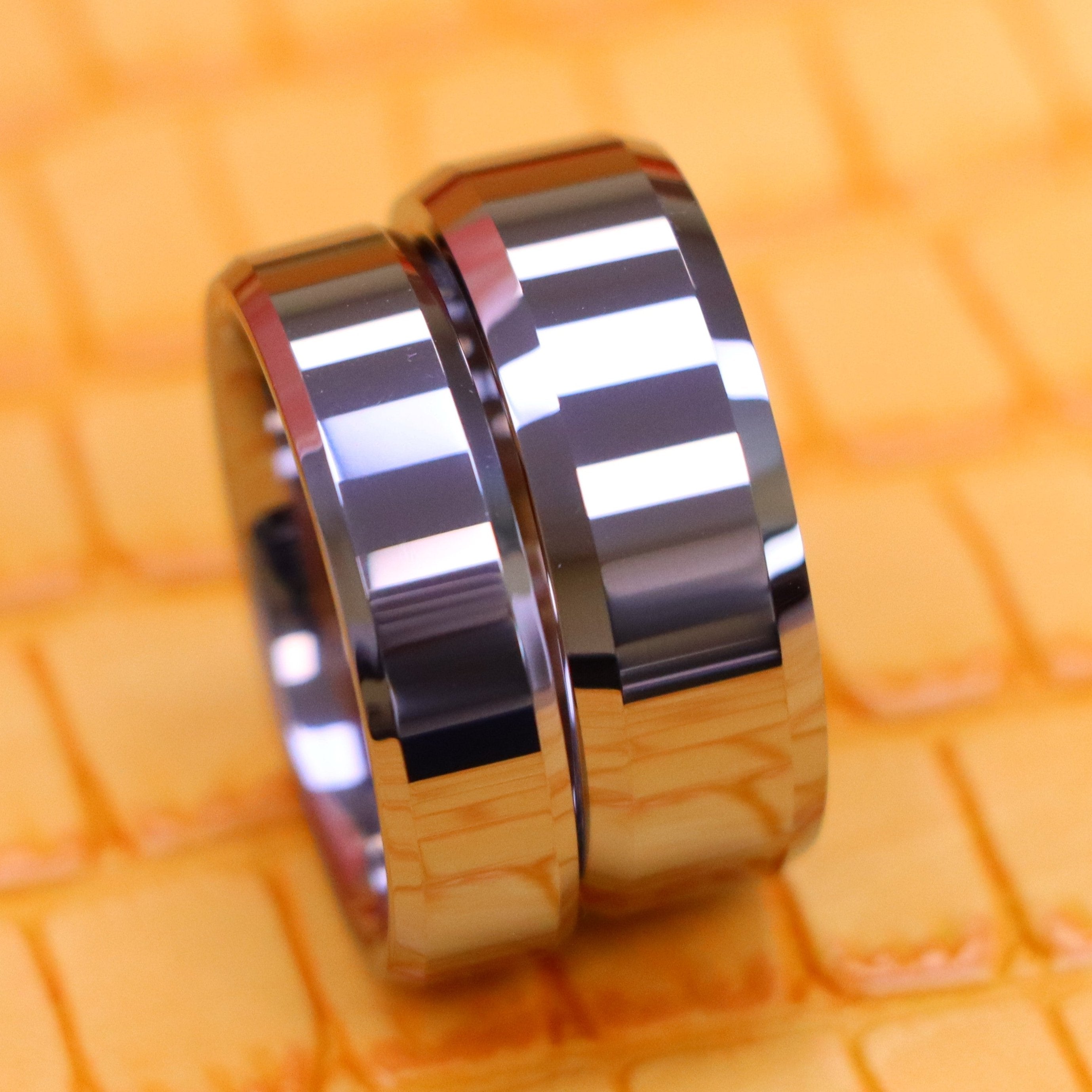 High Polish &amp; Beveled Edge Tungsten Ring