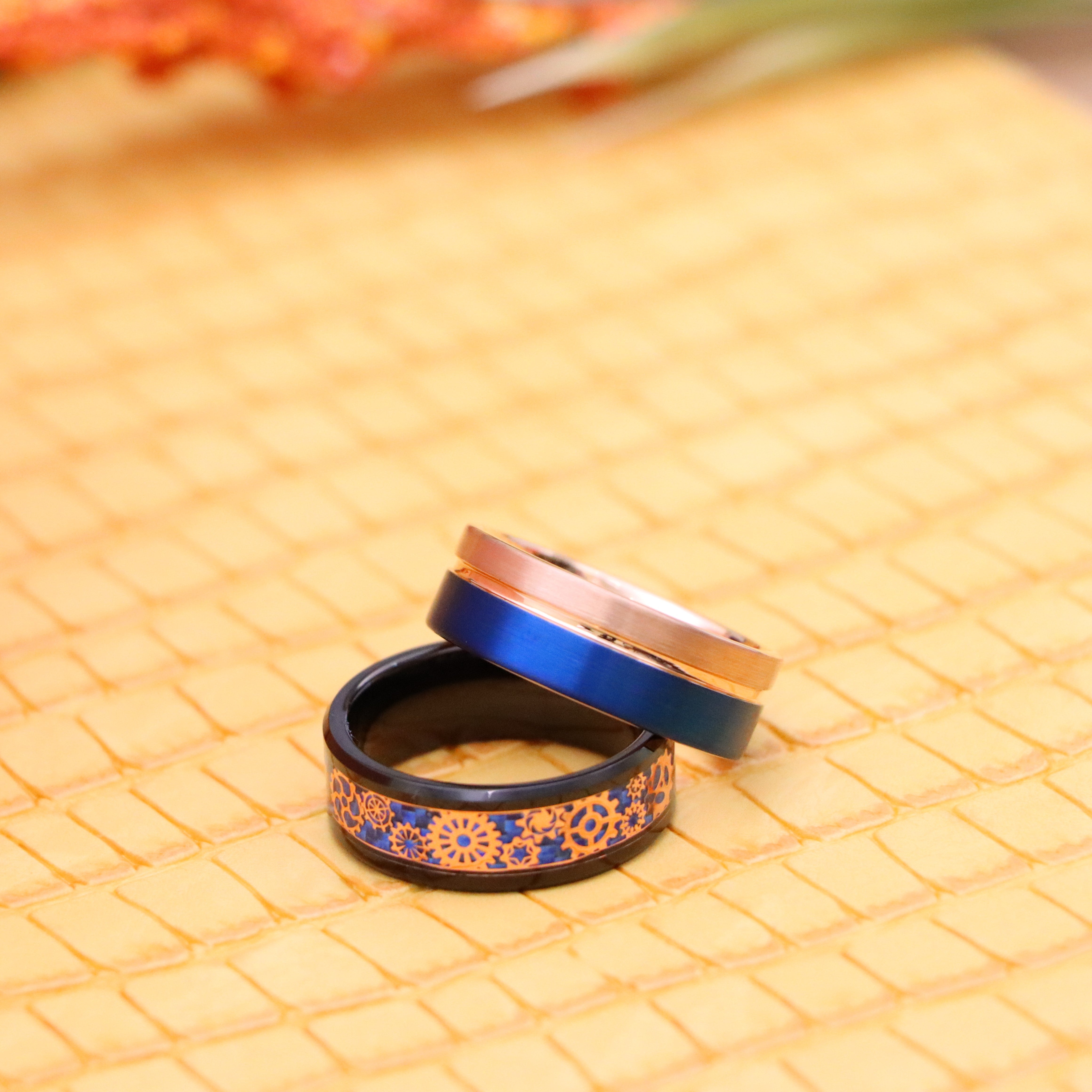 8mm Two-tone Rose &amp; Blue IP Split Pipe-cut/Black &amp; Rose Gold IP Plated Steampunk Gear over Blue Carbon Fiber Inlay Tungsten Ring - Men's Fashion Jewelry